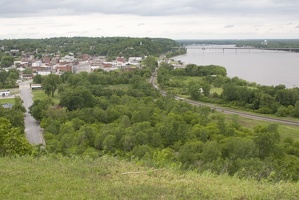 313-8986 Hannibal MO from Lovers Leap
